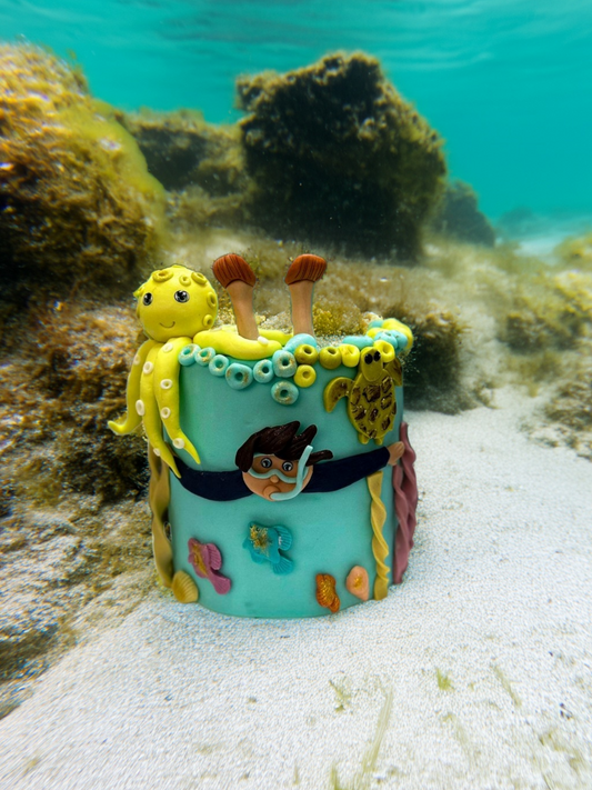 Deniz Temalı Şeker Hamuru Figürlü Butik Çocuk Pastası